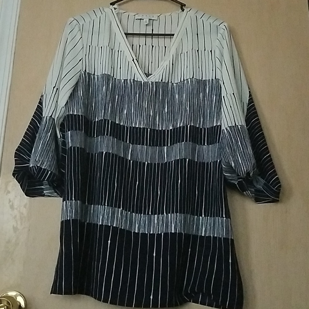Beautiful CHAUS New York blouse
